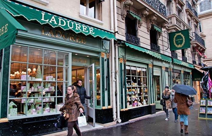 Concedetevi un dolce macaroon a Ladurée