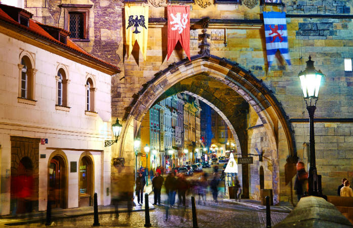 Scegliete Praga a giugno per un giusto compromesso fra clima, numero di visitatori e prezzi © Wisegambler
