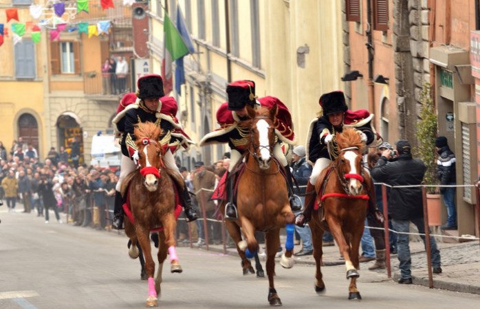 Carnevale in Italia, a Ronciglione